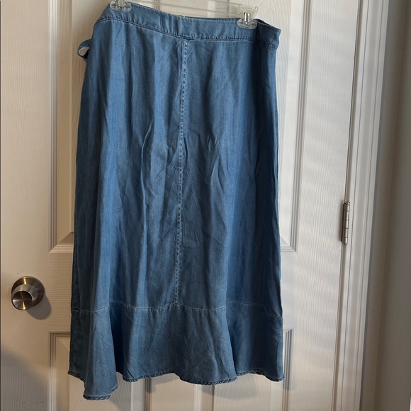 NWT H&M Asymmetrical Denim Wrap Skirt Size 14 - Picture 3 of 5